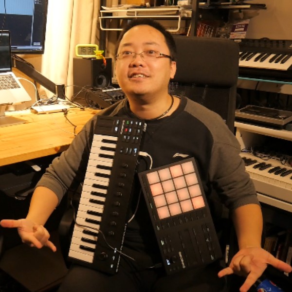 把玩式開箱:跟飯團子 P 老師揭秘低調(diào)的多面王者 sE 4400a