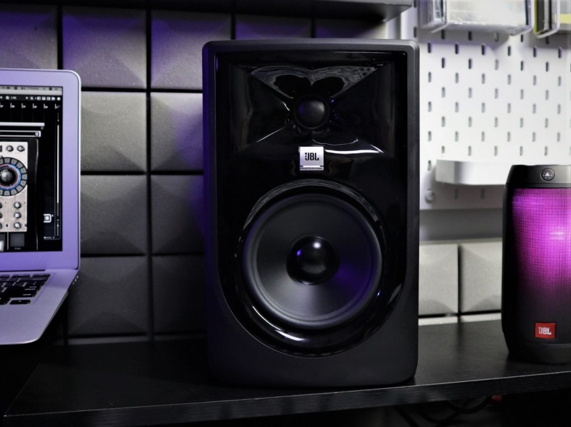 麗唱仍添錦上花——JBL 305P MkII 有源監(jiān)聽音箱試用體驗(yàn)