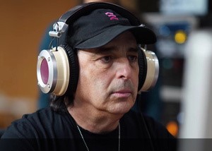 聽許飛帶你穿越時(shí)光:sE 和 Avantone 為 70 周年獻(xiàn)禮