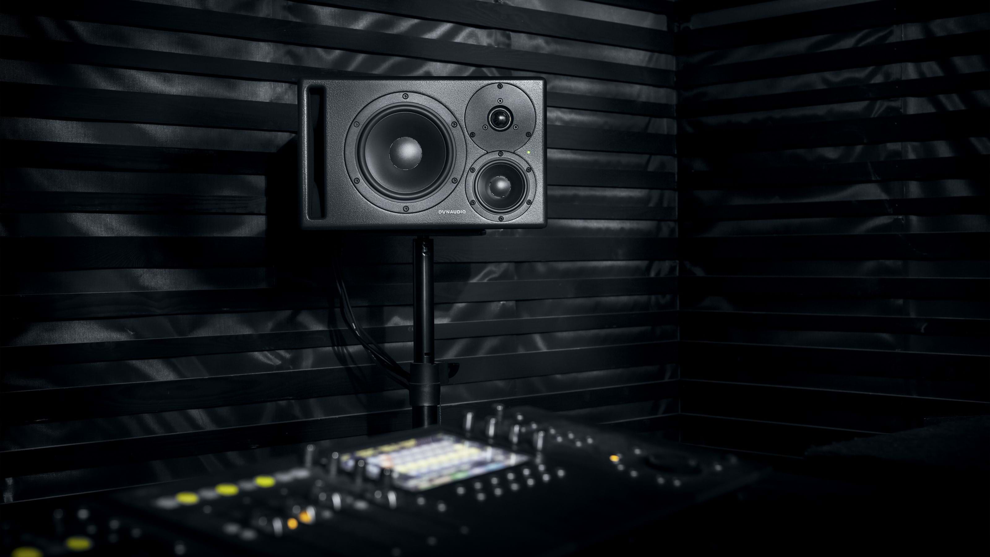 Dynaudio Professional - Core 47 監(jiān)聽(tīng)音箱