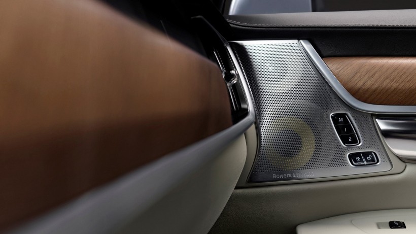 「監(jiān)聽之眼」正在盯著你:PreSonus ERIS E5 XT 超詳細(xì)評測