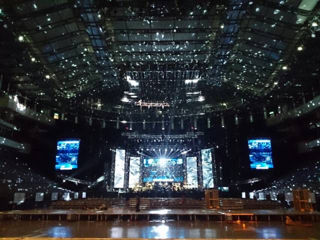 如何調(diào)試現(xiàn)場擴(kuò)聲系統(tǒng)