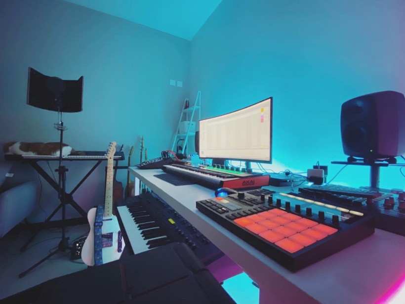 sE 訪談:制作人程昭瑜與您聊聊 sE 2200 話筒和 RF 反射過濾器